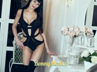 Bonny_Monica