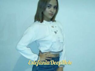 EstefaniaDeepHole