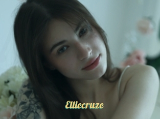 Elliecruze