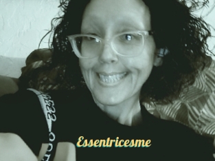 Essentricesme