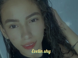 Evelin_shy