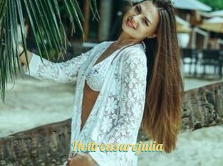 Hottreasurejulia