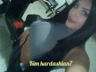Kim_kardashian7