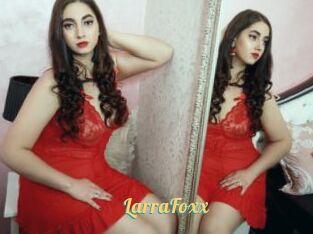 LarraFoxx