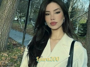 Laura200