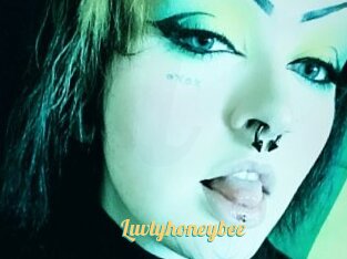 Luvlyhoneybee