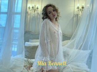 Mia_Bennett