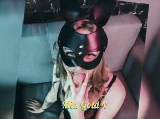 Mia_Gold_x