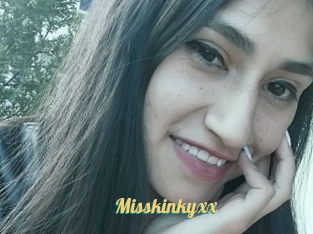 Misskinkyxx