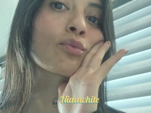 Niaawhite