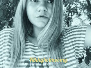 Nikkyhotmoomy