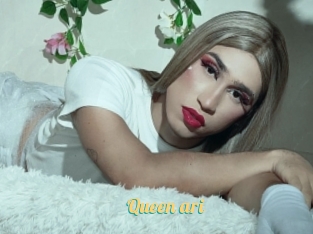 Queen_ari