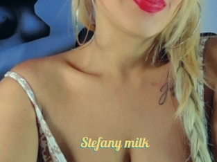 Stefany_milk