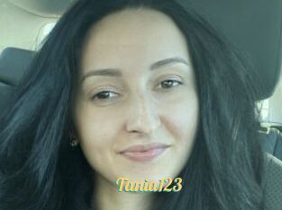 Tania123