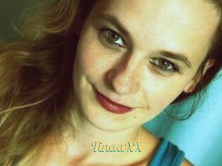 TinaaXX