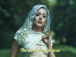 The_dragon_priestess
