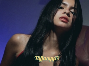 Tiiffanyy19