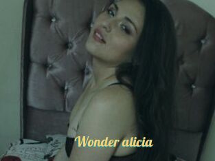 Wonder_alicia